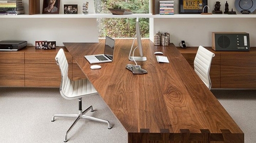 办公桌可以当书桌用吗？如何选购办公书桌椅