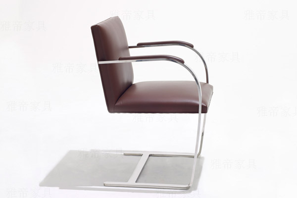 布尔诺椅子(Brno Chair)