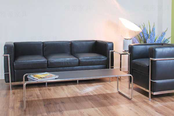 柯布西耶设计的沙发