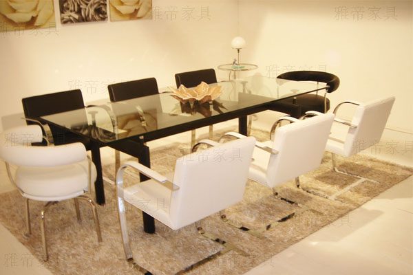 LC6玻璃桌（Glass Dining Table LC6）