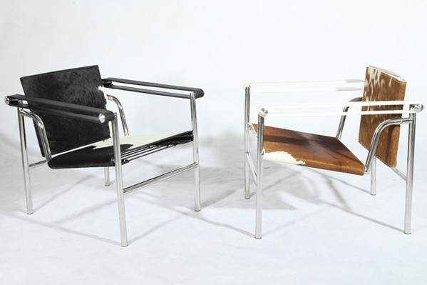 柯布西耶设计的扶手工艺椅 LC1 Sling Chair